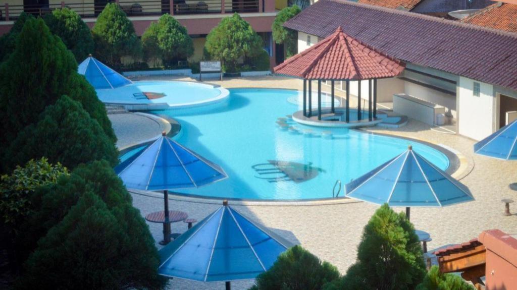 Uni Beach Hotel Pangandaran Eksteriør bilde